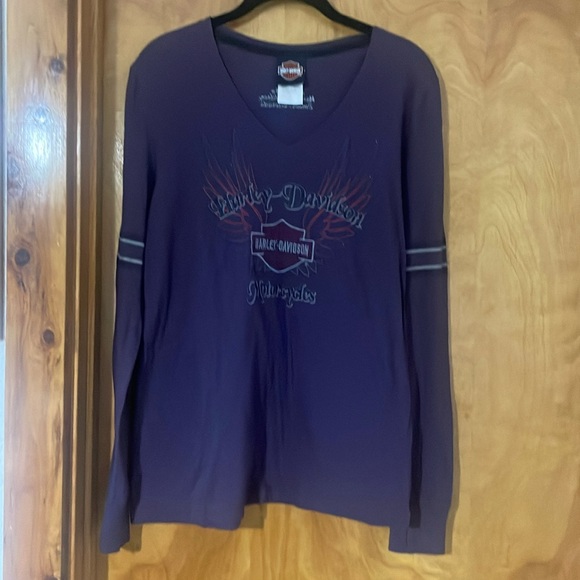 Harley-Davidson Tops - Women’s Harley Davidson long sleeve top
